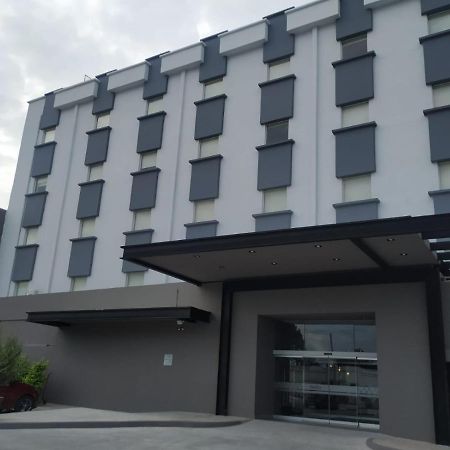 Best Western Santorin Ciudad Victoria Εξωτερικό φωτογραφία