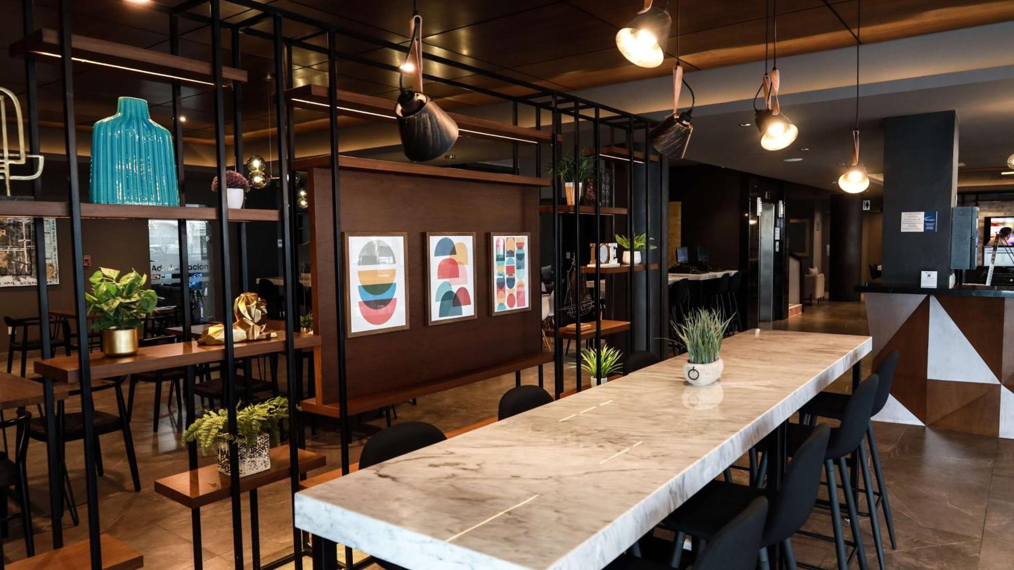 Best Western Santorin Ciudad Victoria Εξωτερικό φωτογραφία
