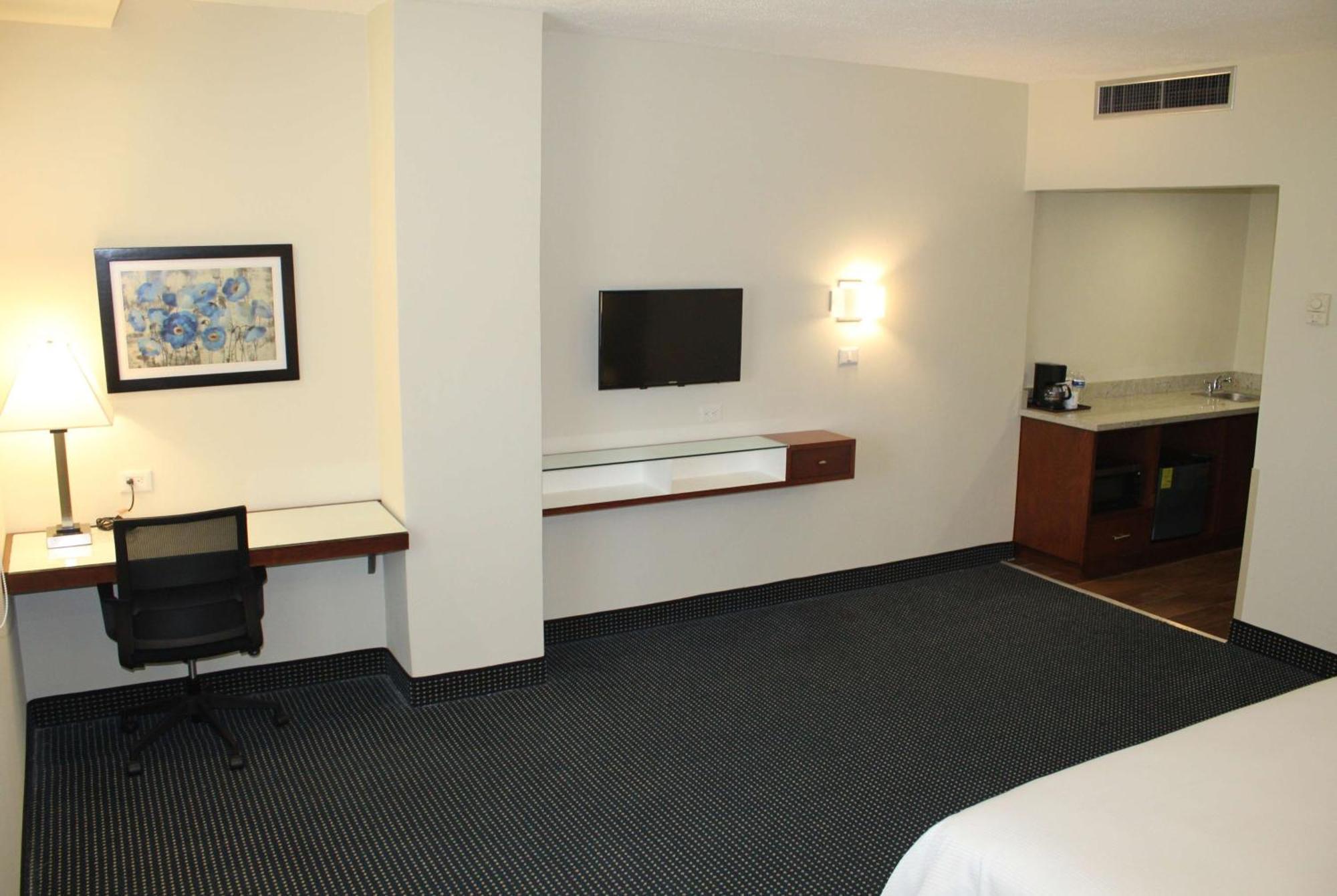 Best Western Santorin Ciudad Victoria Εξωτερικό φωτογραφία