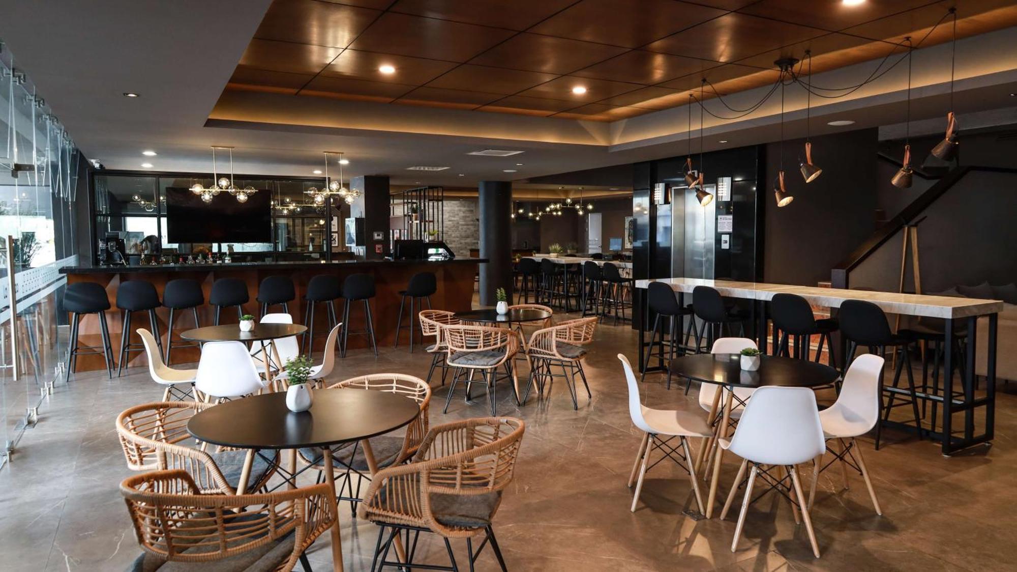 Best Western Santorin Ciudad Victoria Εξωτερικό φωτογραφία